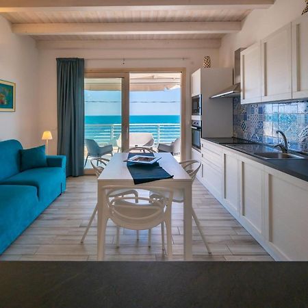 אבולה Luci Apartment Sea Beach מראה חיצוני תמונה