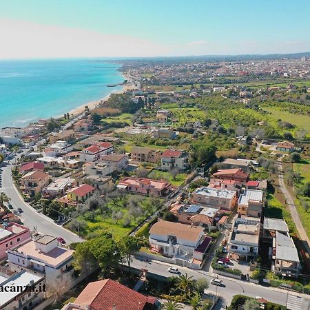 אבולה Luci Apartment Sea Beach מראה חיצוני תמונה