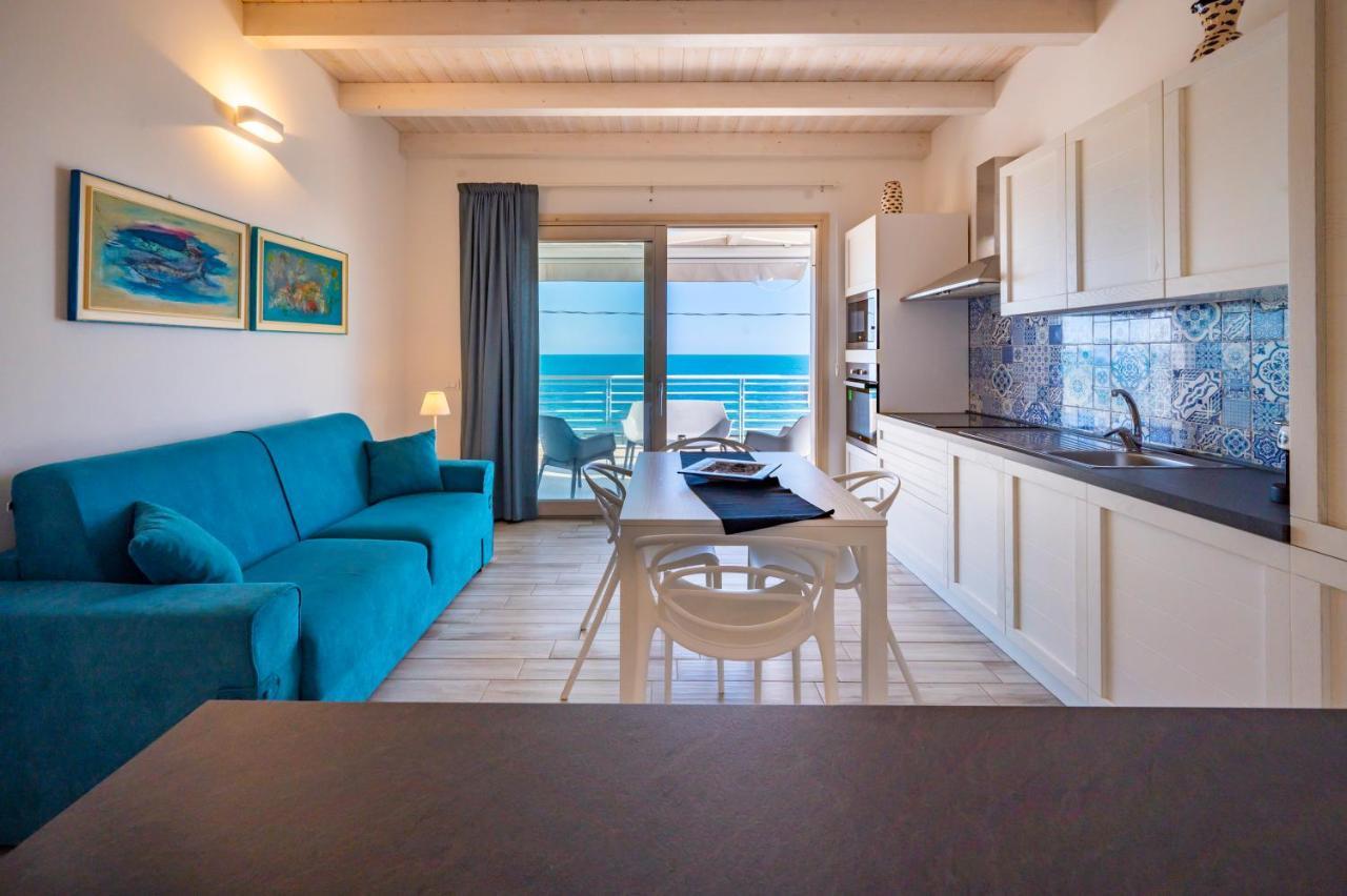 אבולה Luci Apartment Sea Beach מראה חיצוני תמונה