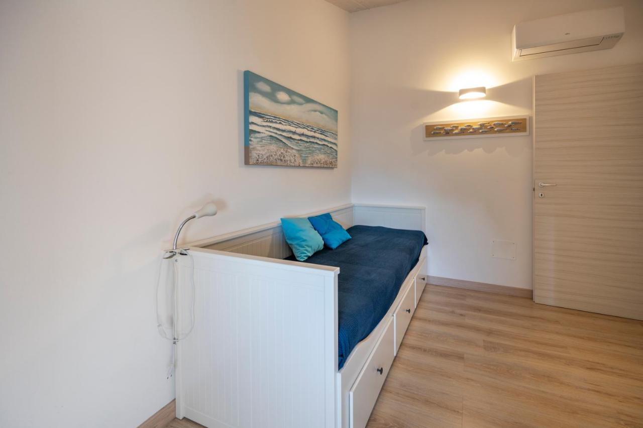 אבולה Luci Apartment Sea Beach מראה חיצוני תמונה